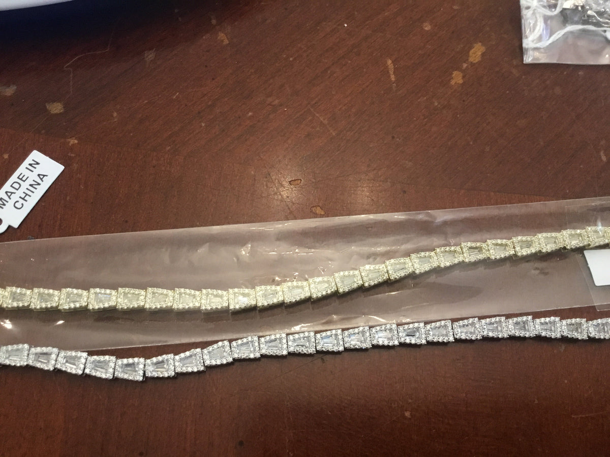 Tennis bracelet